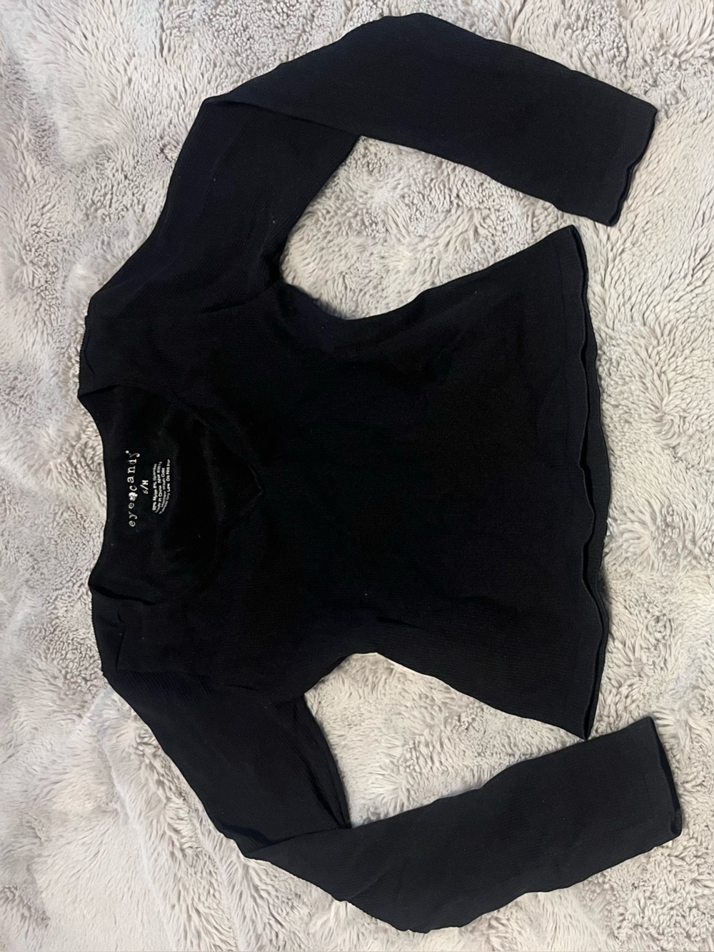 eye candy Black Long-Sleeve front slit, Slim Tee